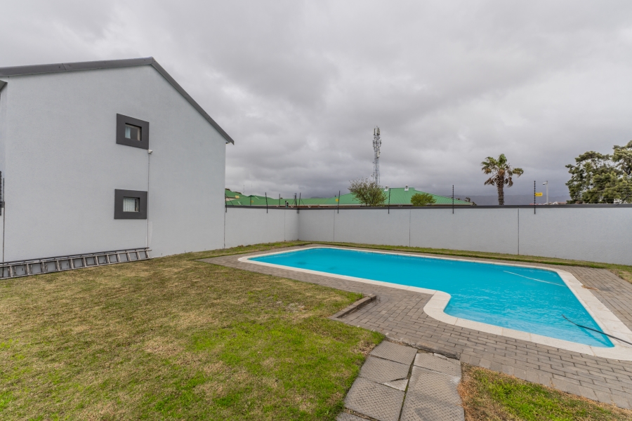 1 Bedroom Property for Sale in Strand South Western Cape